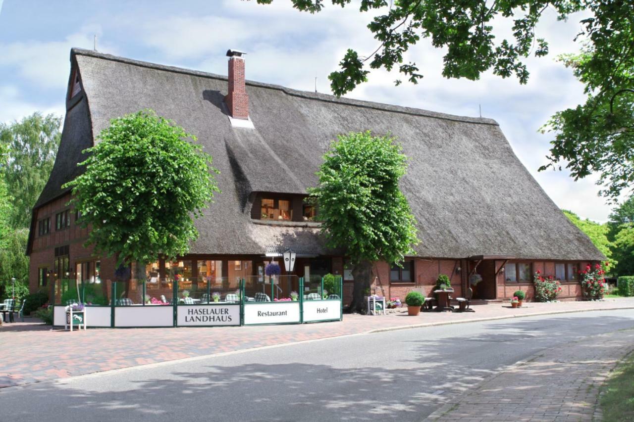 Haselauer Landhaus Hotel Exterior photo